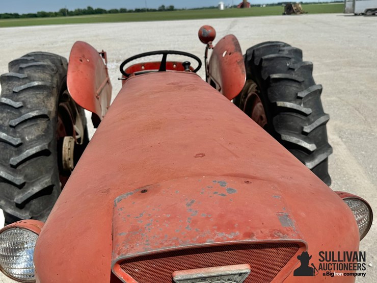 1962-massey-ferguson-65-image-10