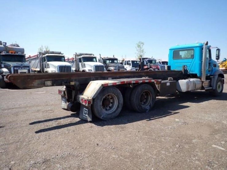 2015-mack-granite-gu813-image-5