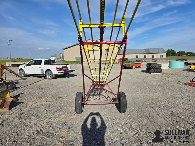 new-holland-132-image-13