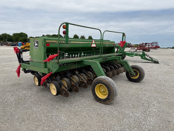 john-deere-750-image-6