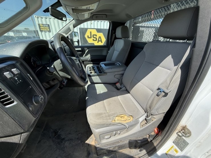 2016-gmc-sierra-2500-image-21