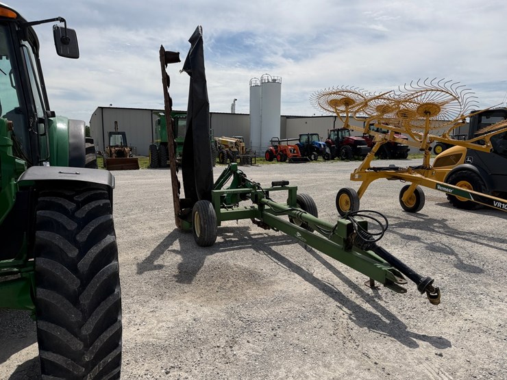 john-deere-285-image-9