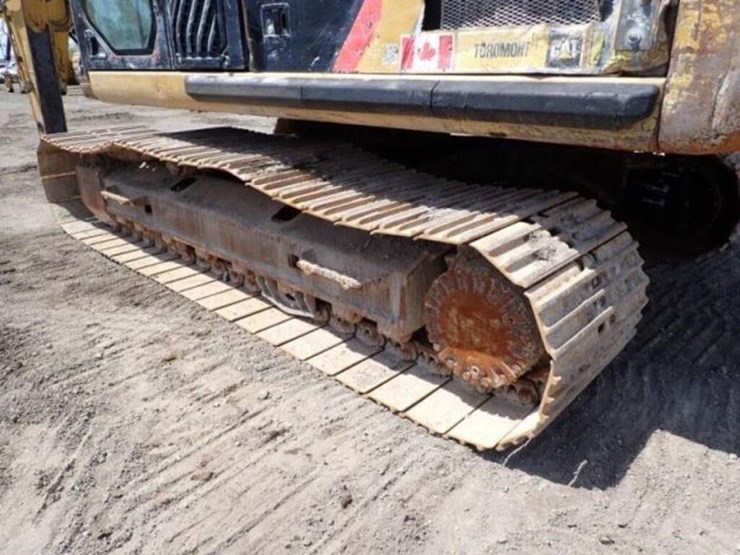 2014-caterpillar-320el-image-42