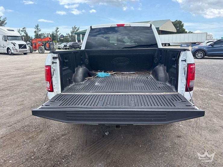 2016-ford-f150-image-24