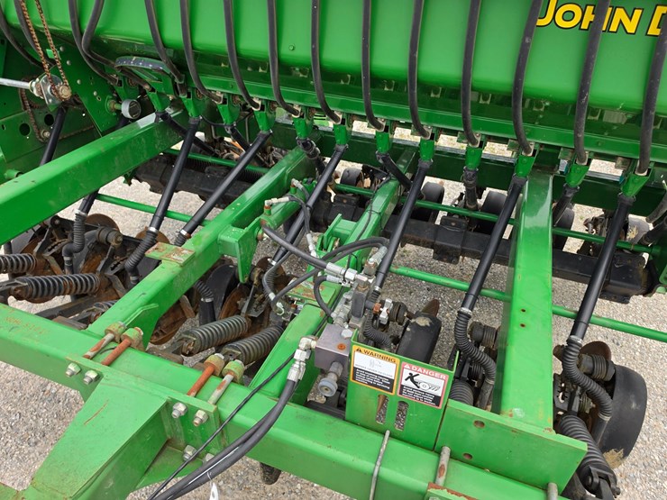 2009-john-deere-1590-image-4