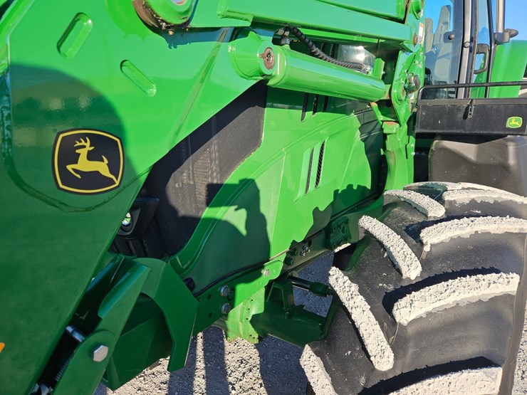 2024-john-deere-6175m-image-8