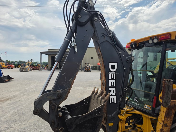 2016-deere-310sl-hl-image-21