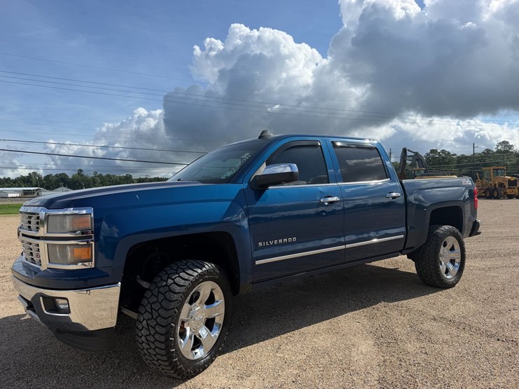 2016-chevrolet-silverado-1500-image-2