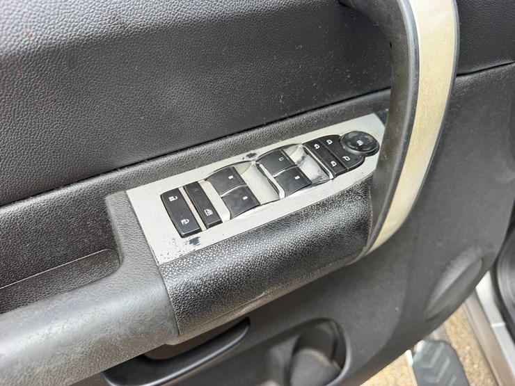 2009-chevrolet-silverado-1500-image-10