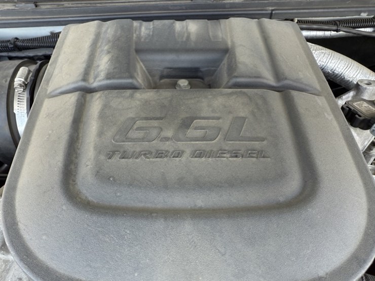 2011-gmc-sierra-2500-image-12