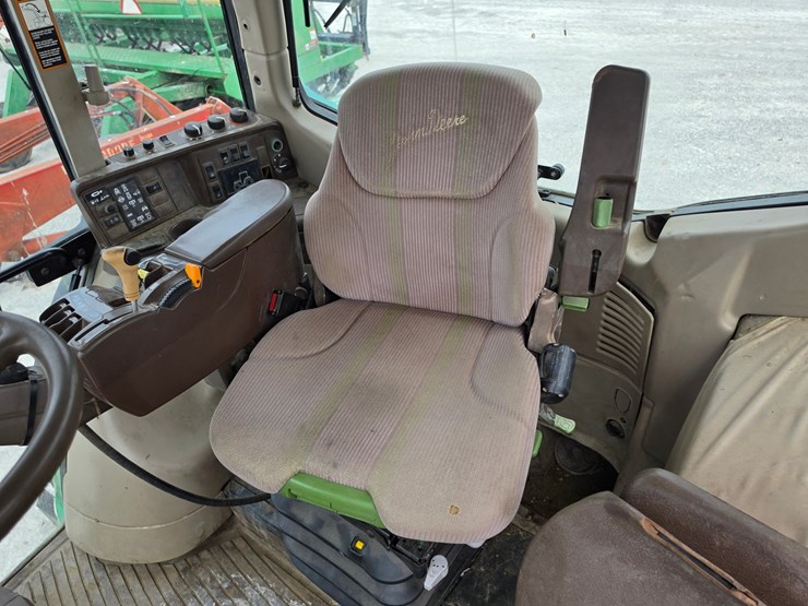 2003-john-deere-7520-image-8