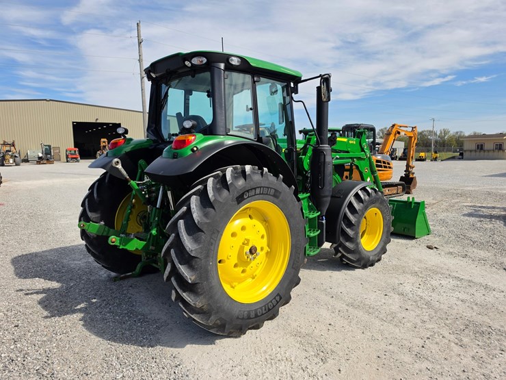 2023-john-deere-6130m-image-10