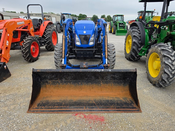 2020-new-holland-workmaster-120-image-2