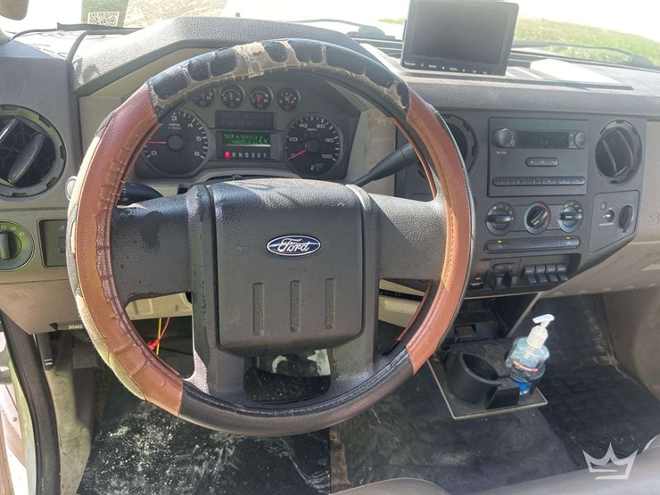 2008-ford-f-350-knapheide-kuv-enclosed-service-truck-image-11