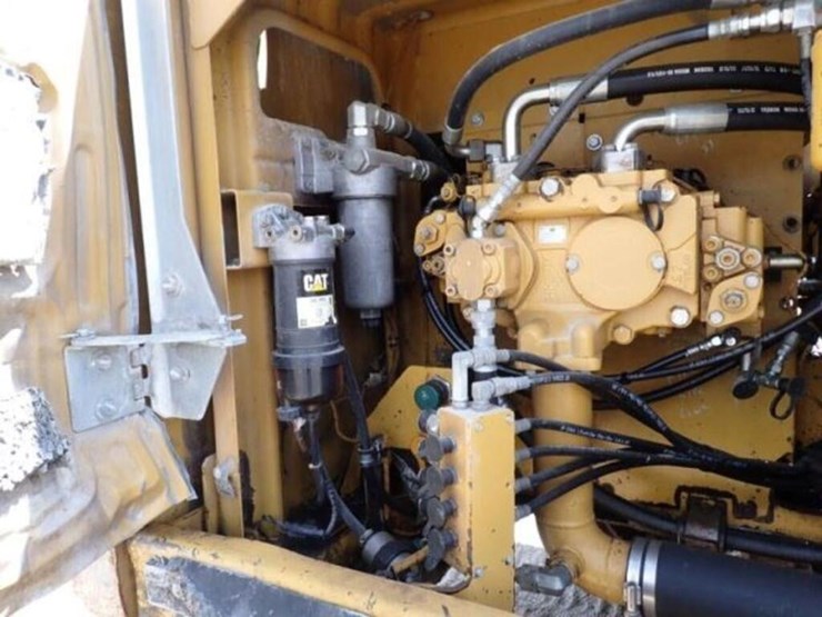 2014-caterpillar-320el-image-61