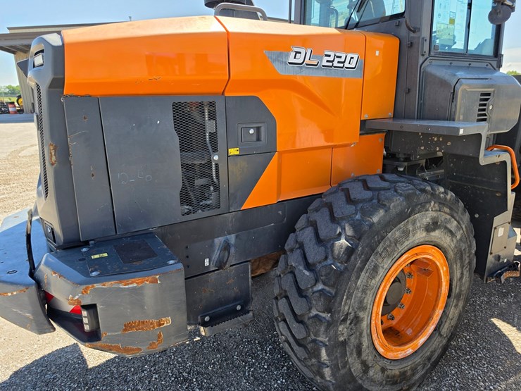2021-doosan-dl220-image-21