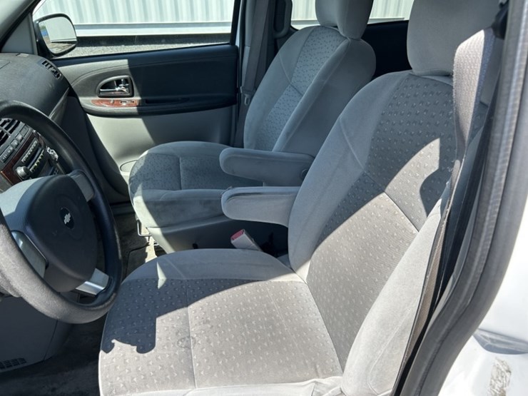 2008-chevrolet-uplander-image-18