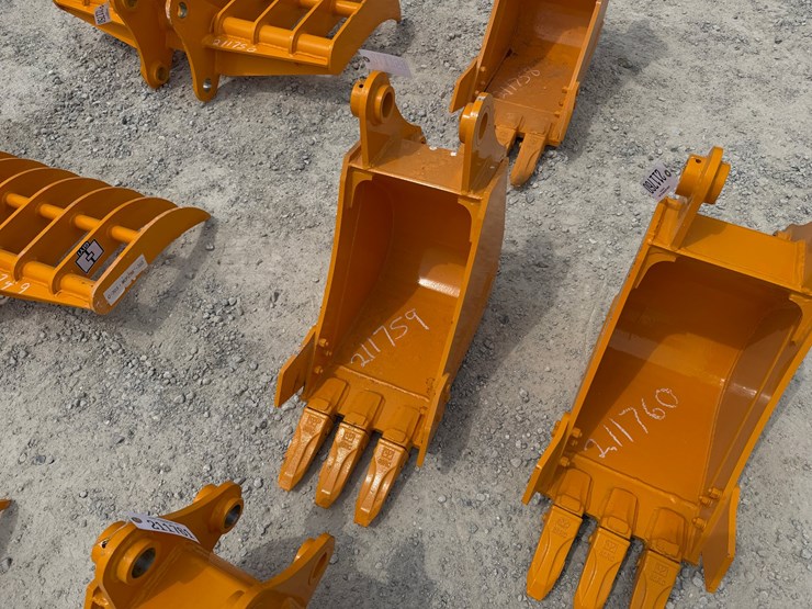 caterpillar-305-image-1