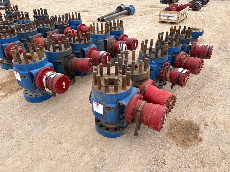 (10x$)-5”-15k-hydraulic-ball-valves-image-1