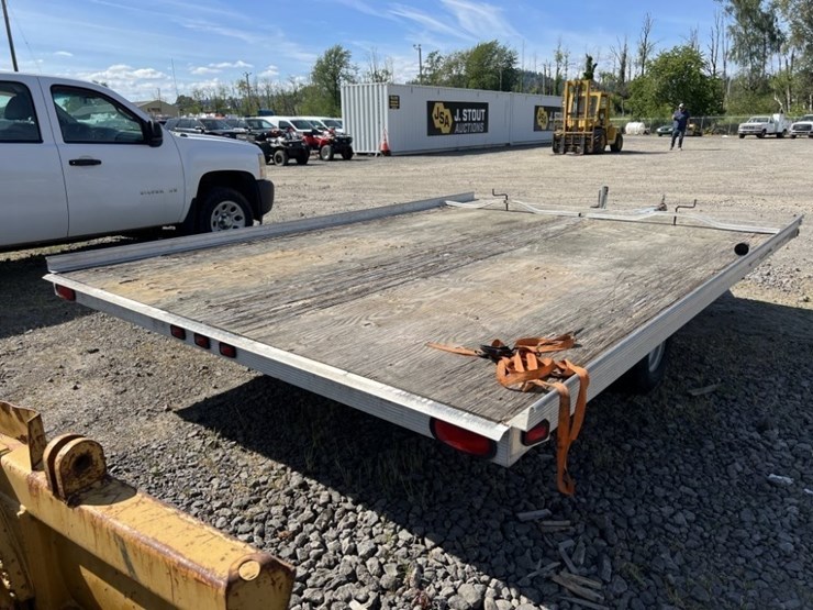 2007-yacht-club-tilt-deck-equipment-trailer-image-4