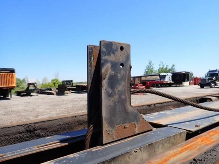 2015-mack-granite-gu813-image-53