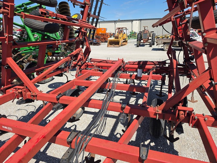1997-case-ih-4300-image-5