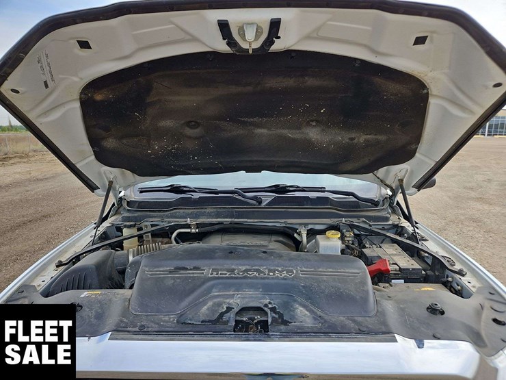 2020-dodge-2500-image-26