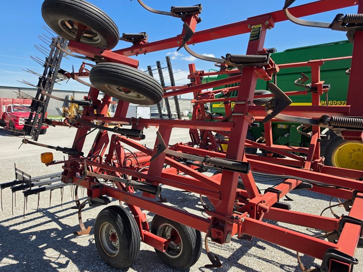 1997-case-ih-4300-image-12
