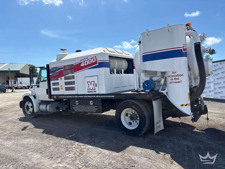 2015-international-durastar-4300-image-4