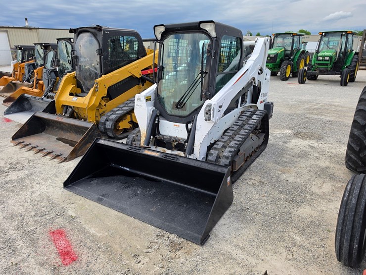 2016-bobcat-t595-image-24