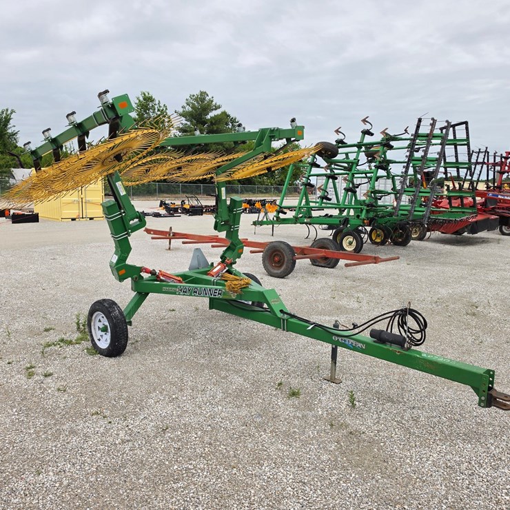 #207208 • 2013 Ogden Hayrunner Wheel Rake