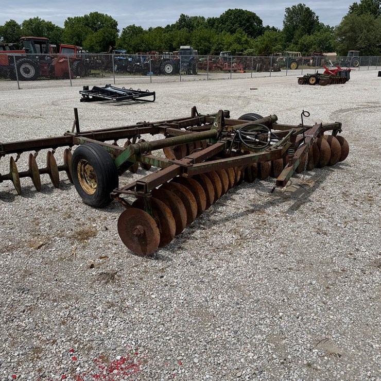 JOHN DEERE BWA