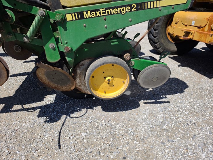 1993-john-deere-7200-image-6