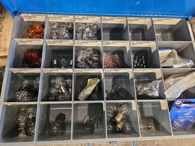 bolt-bins-with-contents,-image-23