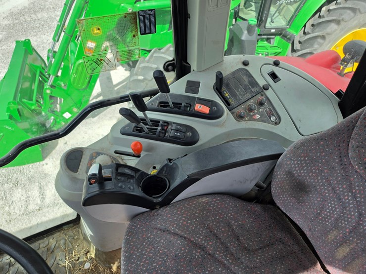 2005-massey-ferguson-6465-image-8