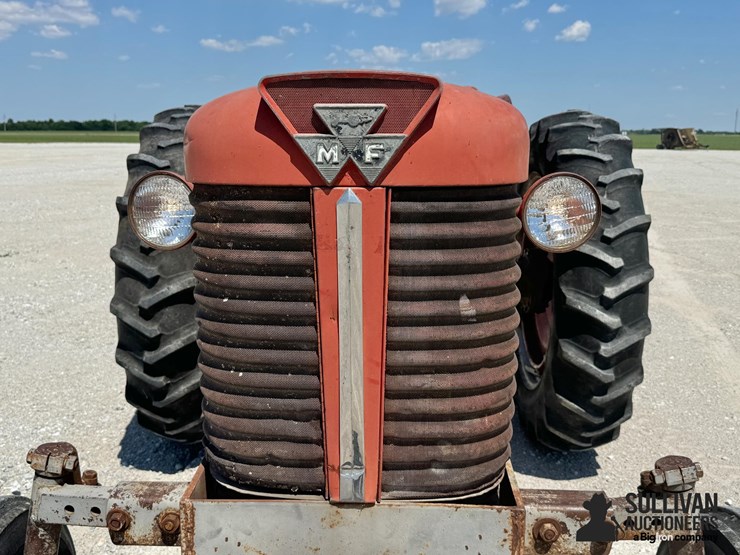 1962-massey-ferguson-65-image-11