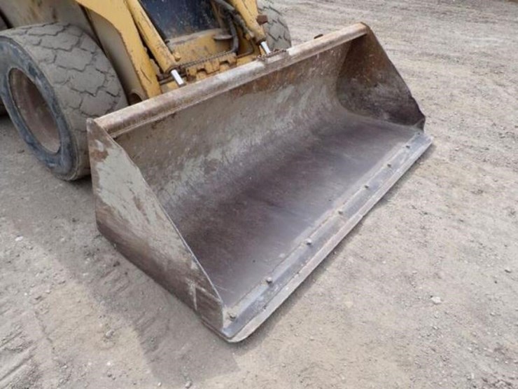 2008-john-deere-328-image-23