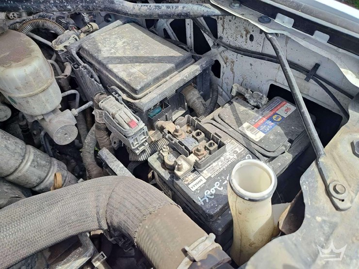2019-chevrolet-silverado-3500-image-38