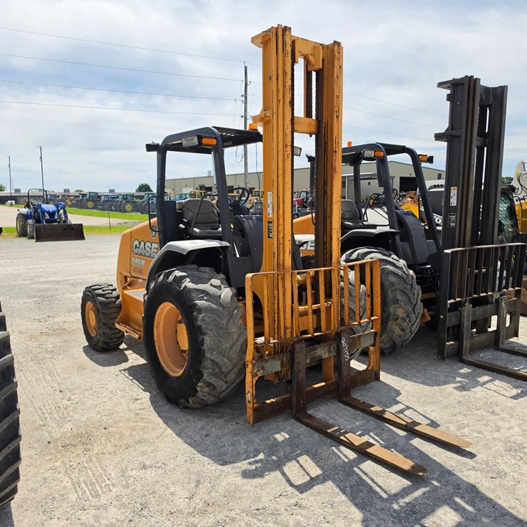 2012 CASE 586H