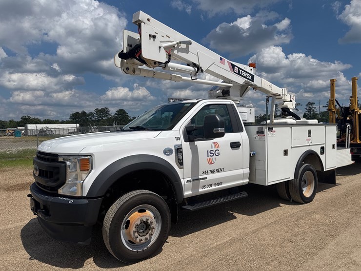 2020-ford-f550-image-28