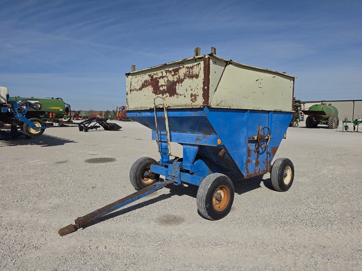 #205816-•-dmi-gravity-wagon-image-1