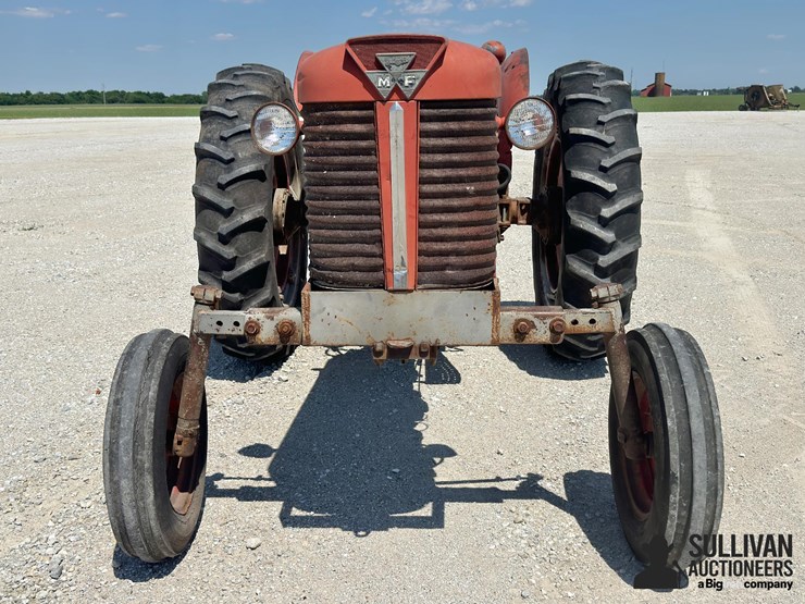 1962-massey-ferguson-65-image-2