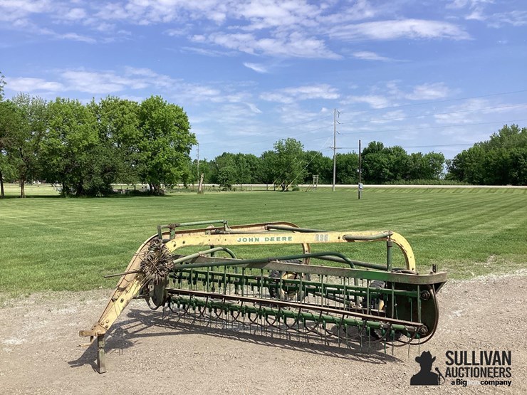 john-deere-896-image-1
