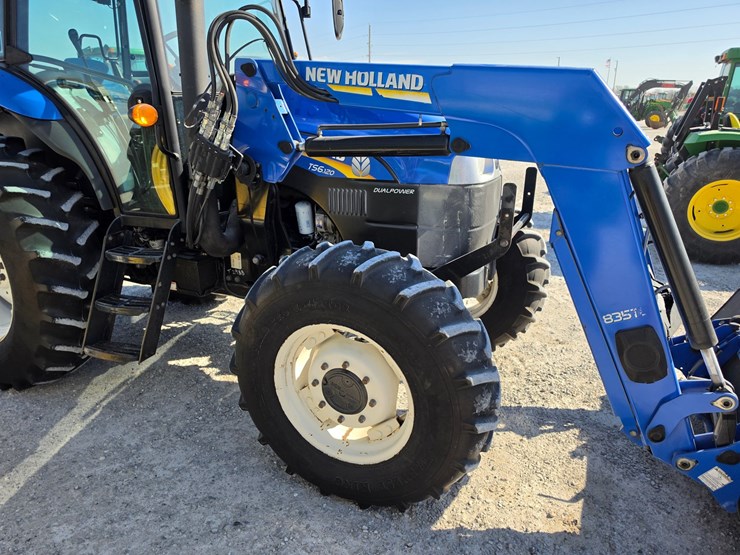 2013-new-holland-ts6.120-image-22