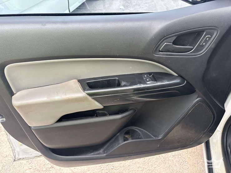 2019-chevrolet-colorado-image-5