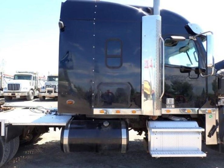 2018-freightliner-coronado-122-image-62