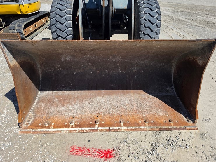 2021-doosan-dl220-image-3