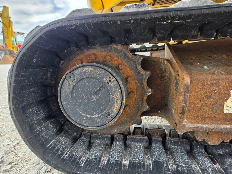 2004-komatsu-pc78mr-6-image-21