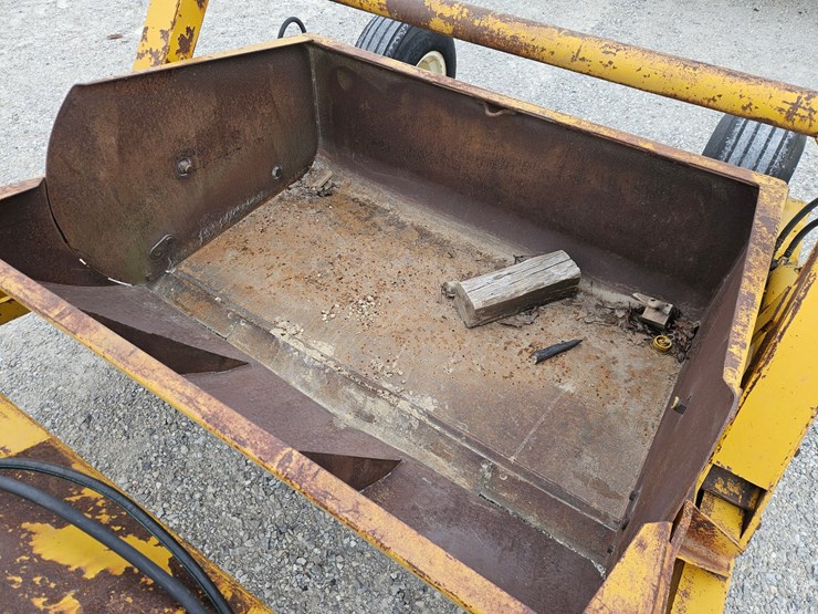 #205645-•-ashland-b33d-scraper-image-3