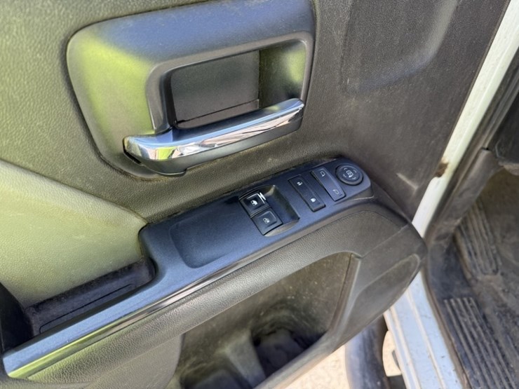 2016-gmc-sierra-2500-image-23